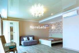 Готель "4 Сезони" - 3-місний номер. Парк-готель Котеджі Меркурій