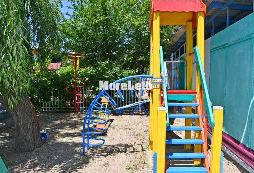 Медик – база відпочинку з басейном